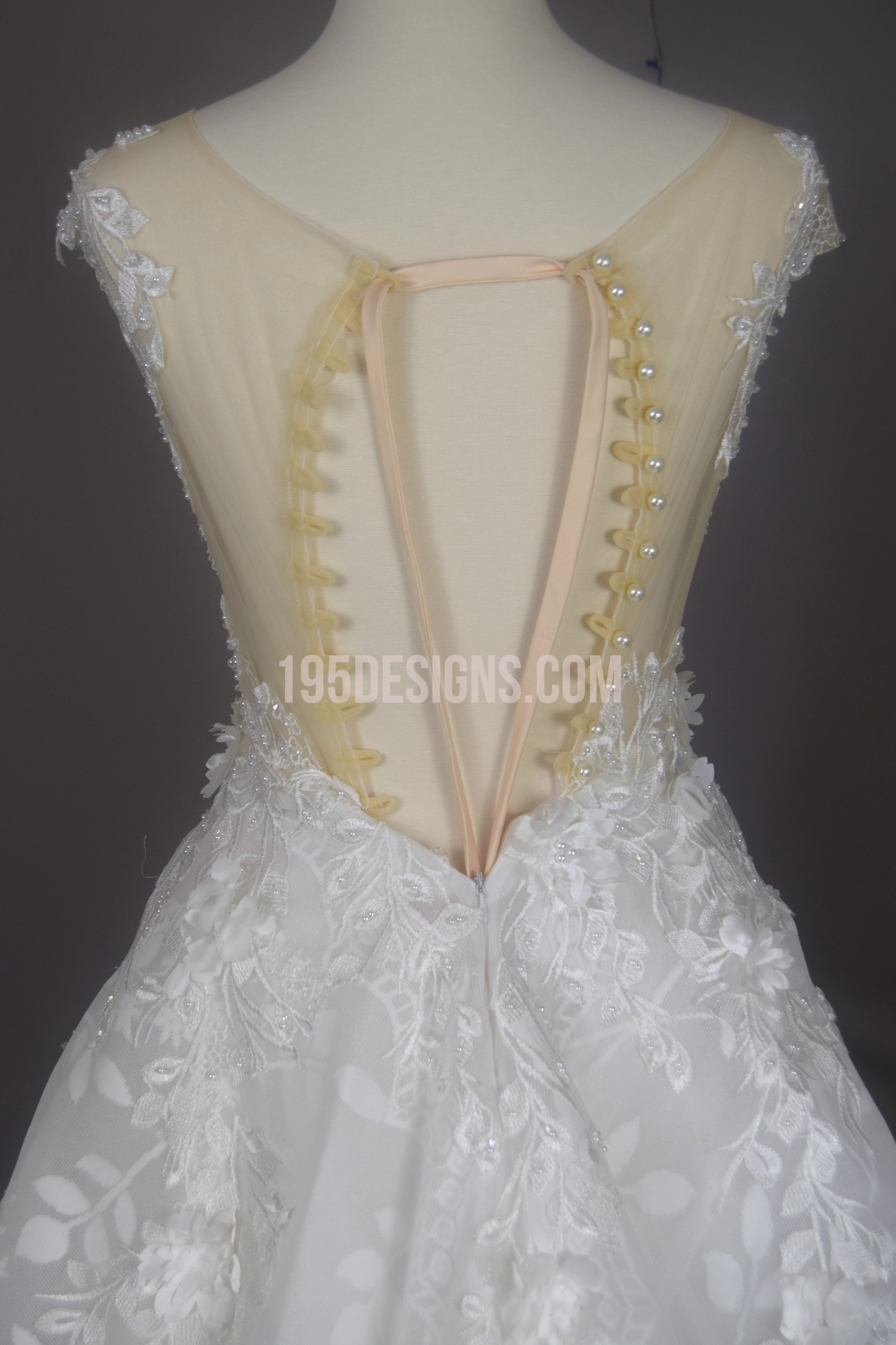 195 Designs White Garden Wedding Dress