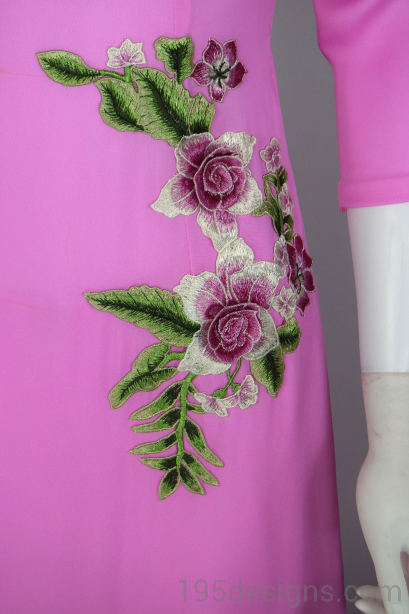 Ao Dai Lụa Thái Tuấn hồng kết hoa  | Silk Pink Long Dress Flower