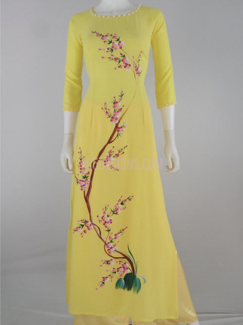 Áo dài vàng vẽ hoa đào | Yellow Vietnamese Ao Dai