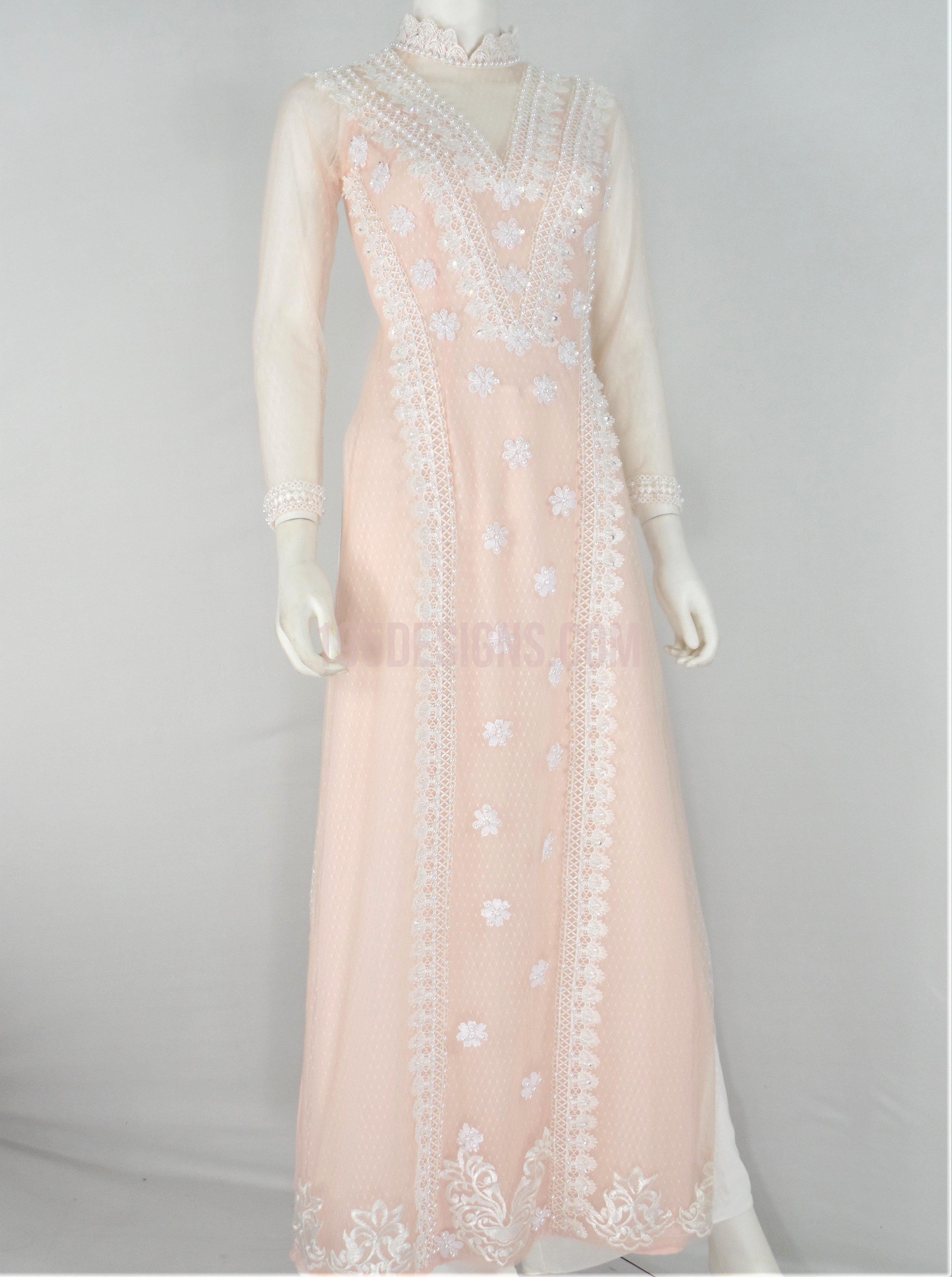 Pink Ao Dai Crystal Vietnamese Long Dress / Áo Dài Hồng Cách Điệu Kết Hột Bẹt