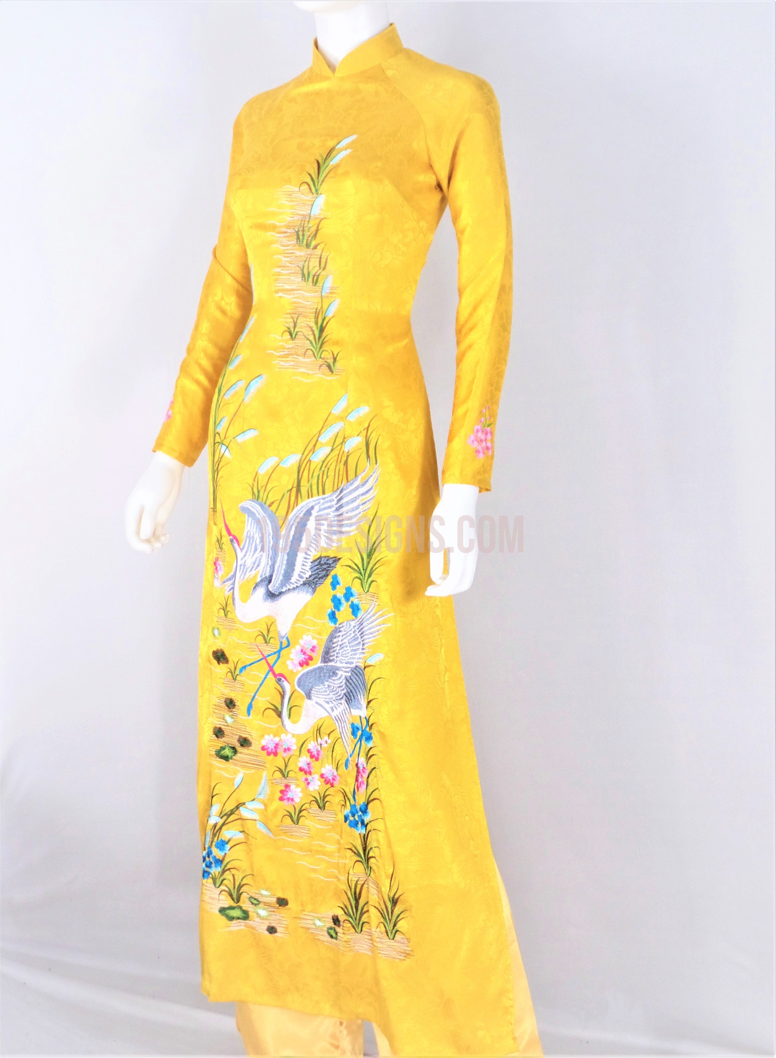 Áo Dài Gấm Vàng Thêu Hoa | Yellow Ao Dai Vietnamese
