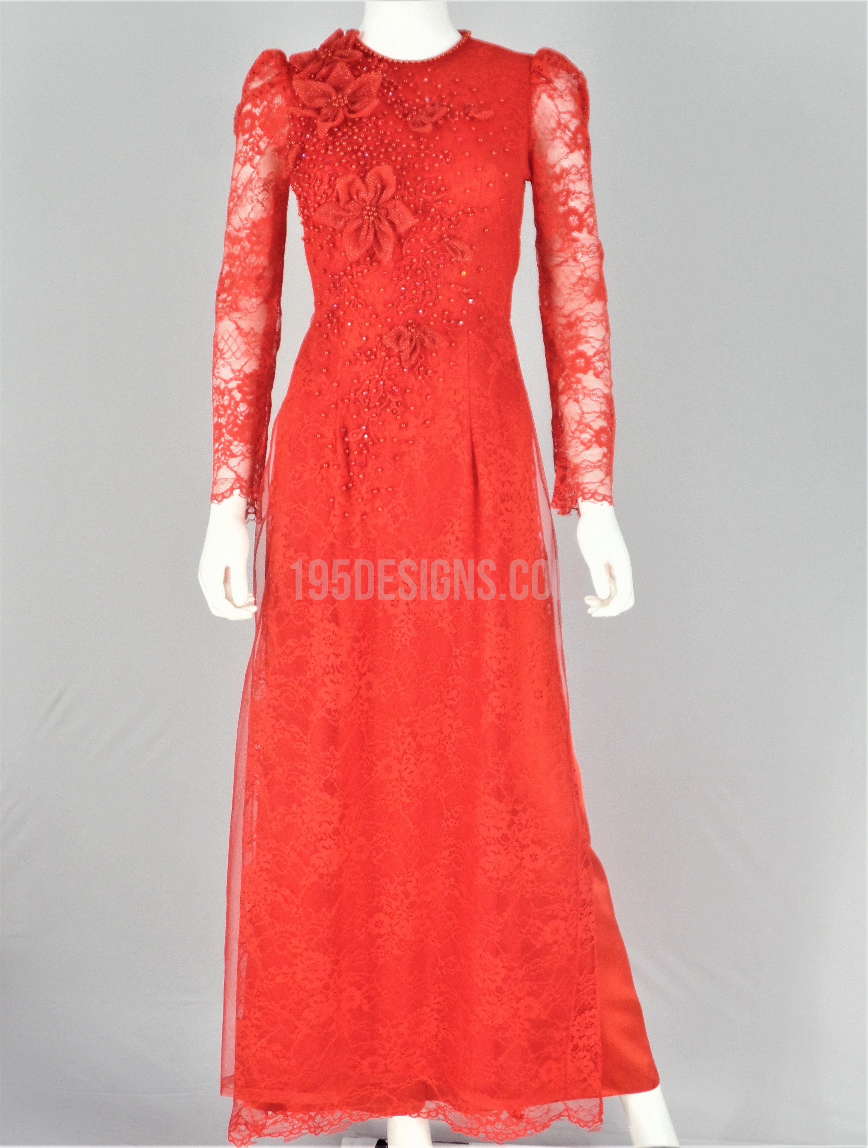 Red Vietnamese Long Dress /  Áo Dài Ren Đỏ Kết Hoa 3D